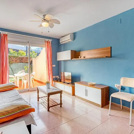 Dali 4003 Holiday home